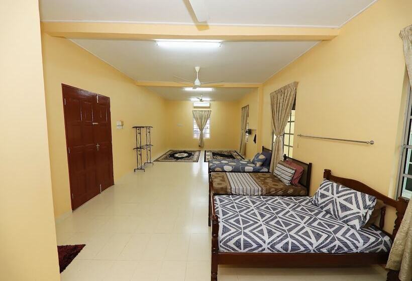 Family Suite, Oyo 91004 Homestay Masjid At Taqwa