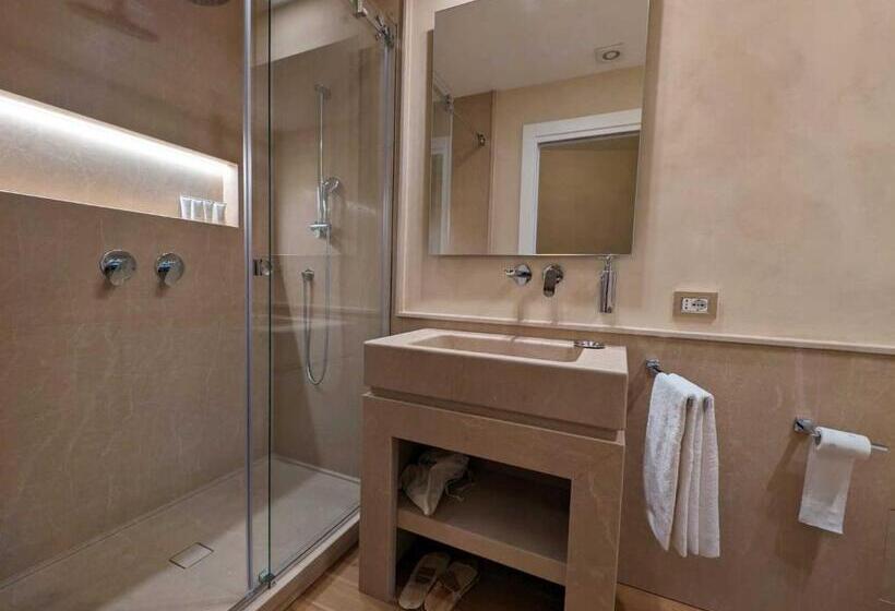 سوییت لوکس, Quarto Di Monte Suite & Spa