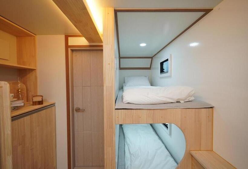 Номер Стандарт, Anseong Neorigul Moonhwa Maeul Caravan
