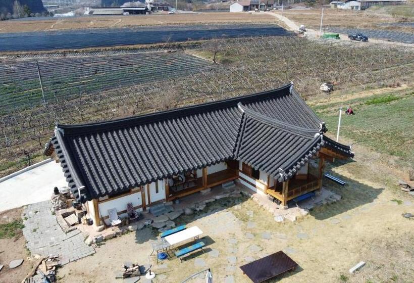 Четырехместный Номер Стандарт, Yeongyang Youyoudang Dockchae Hanok