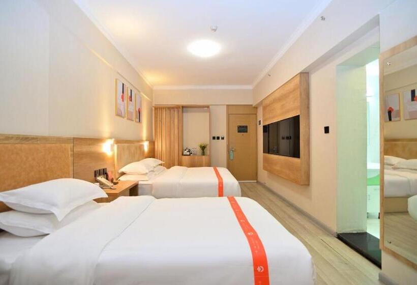 Семейный Номер Superior, Yilong Yitang Hotel Kunming Railway Station Joy City Center