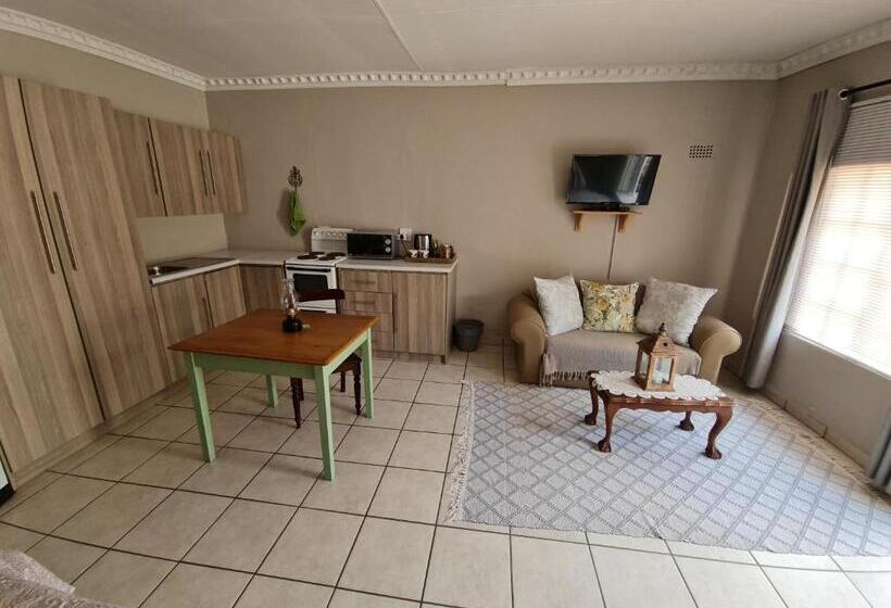 اتاق استاندارد, Hill Manor Room 1 Self Catering Unit