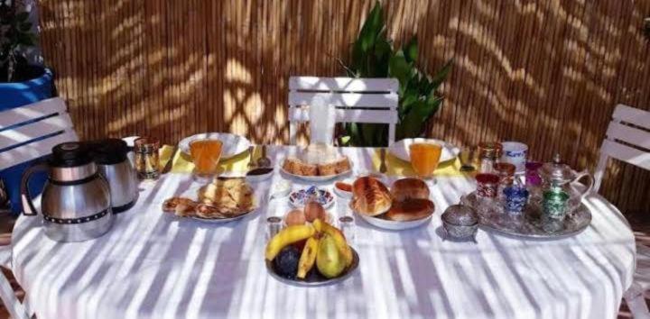 اتاق استاندارد, Logement Escale Chez L Habitant
