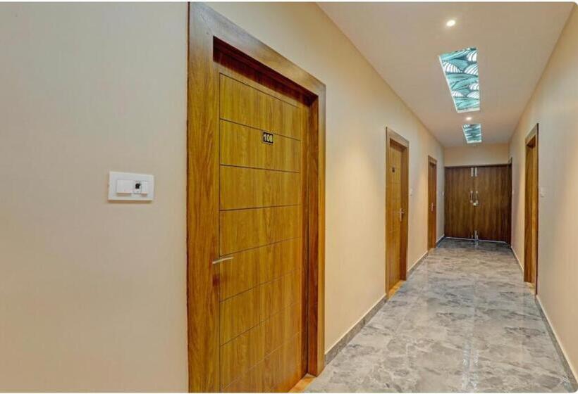 اتاق استاندارد, Royal Regency Palace Vijay Chowk Gorakhpur