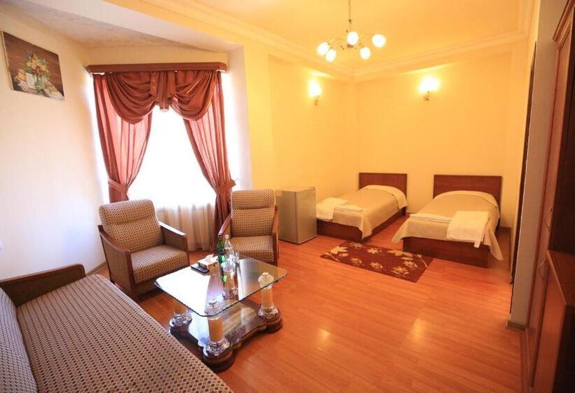 Четырехместный Номер Deluxe, Jermuk Ani