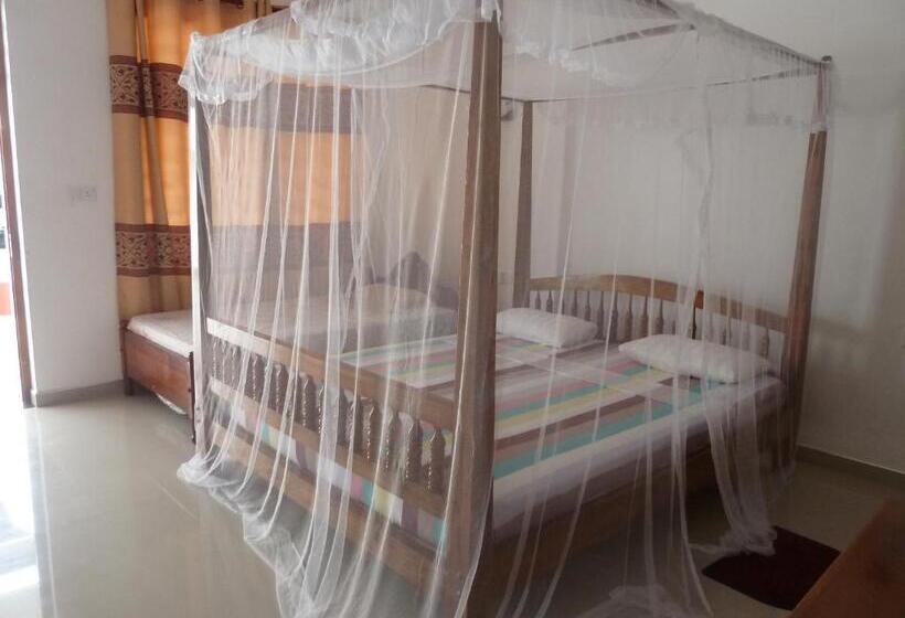 Семейный Номер, Samaru Beach House