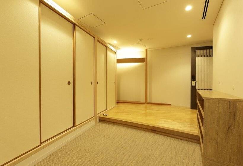 Номер Стандарт, Webase Kamakura