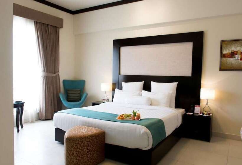 اتاق اجرایی, Ramada By Wyndham Karachi Creek