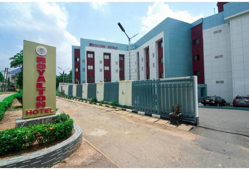 سوییت خانوادگی, Royalton Hotels Abuja
