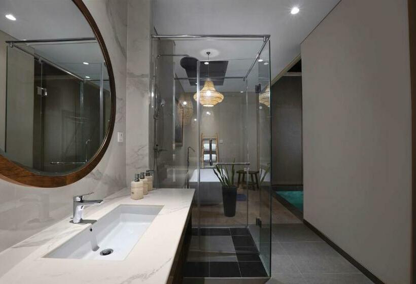 Студия Стандарт, Kamuela Villa Lagoi Bay Bintan