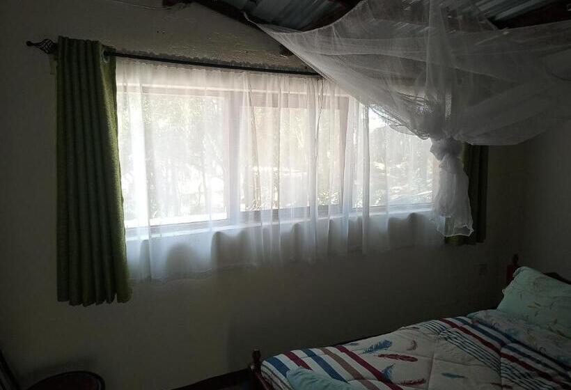 اتاق استاندارد چهار تخته, Triple Eden Resort   Naivasha