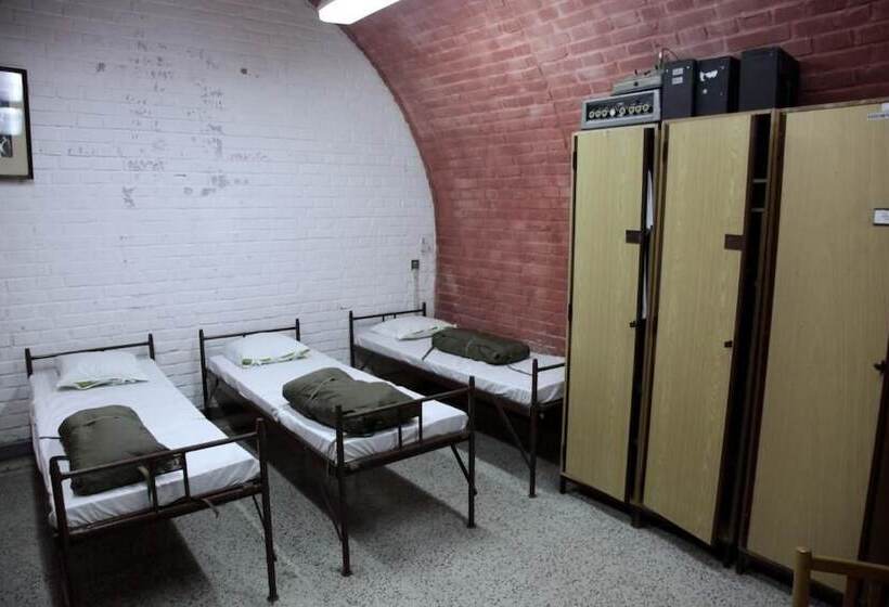 공동 객실, 10z Bunker