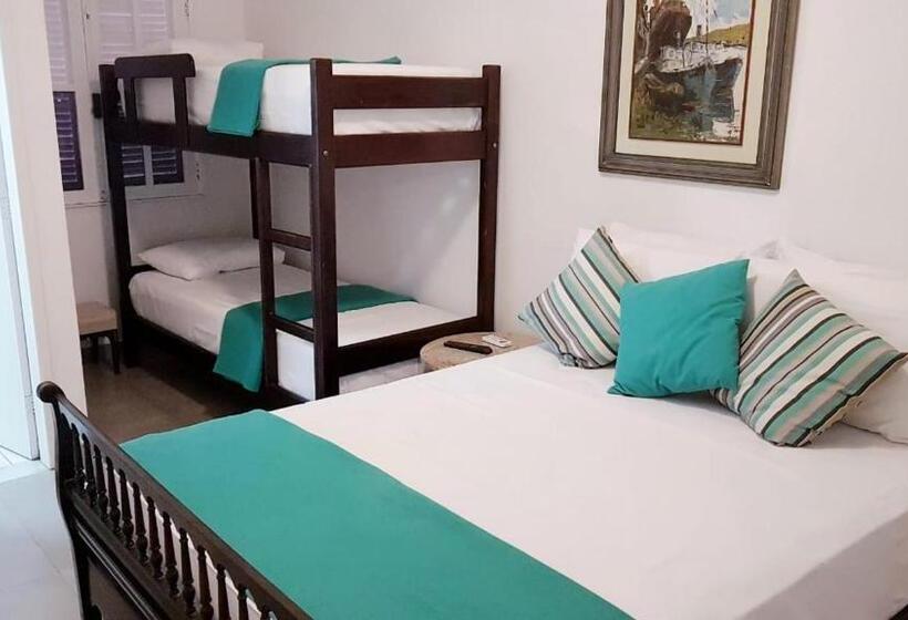 اتاق استاندارد چهار تخته, Marina Dos Anjos Pousada