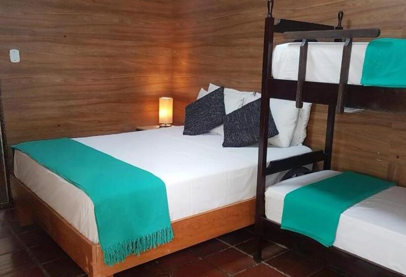 اتاق استاندارد چهار تخته, Marina Dos Anjos Pousada