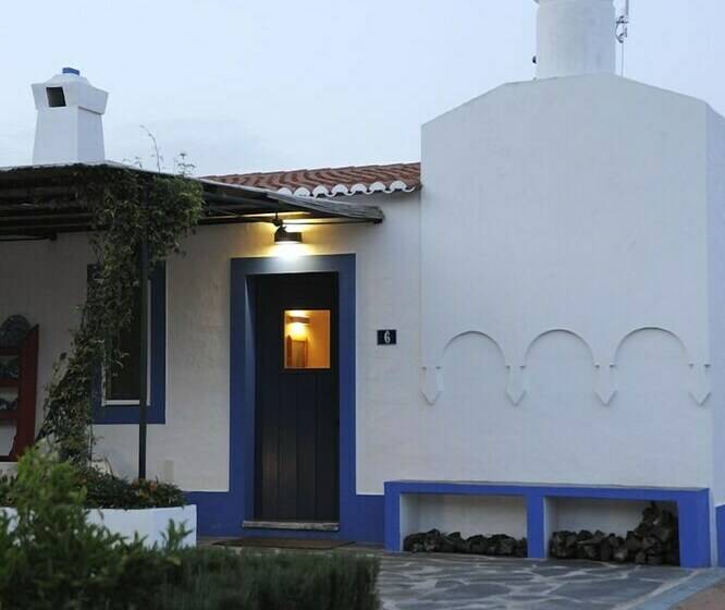 Дом 2 Спальни, Casas De Juromenha
