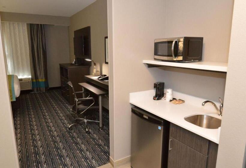 Quarto Estandar para Deficientes Físicos, Best Western Plus Pasadena Inn And Suites
