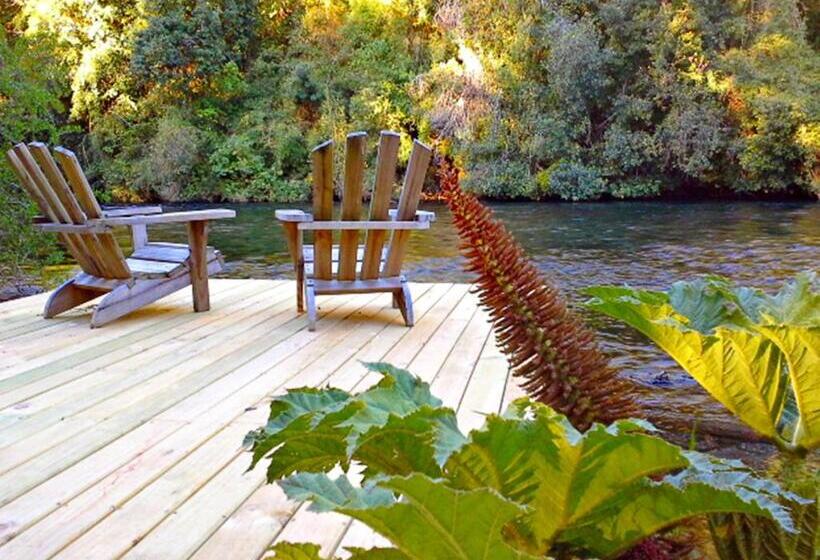 سوئیت با چشم‌انداز رودخانه, Salto Del Carileufu