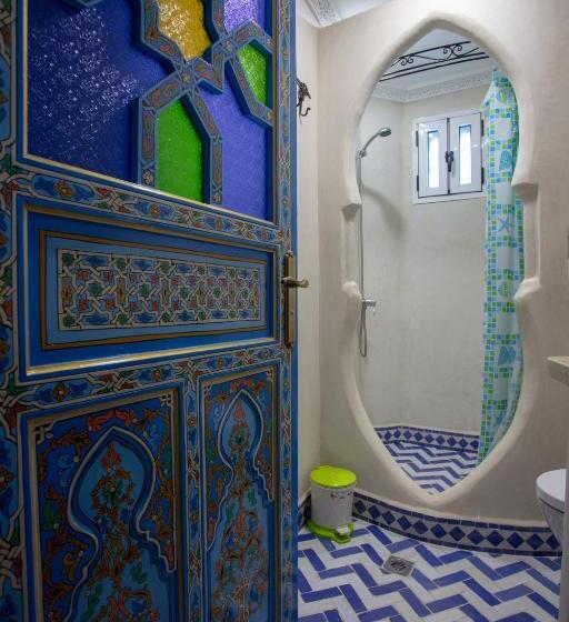 חדר דלוקס, Puerta Azul