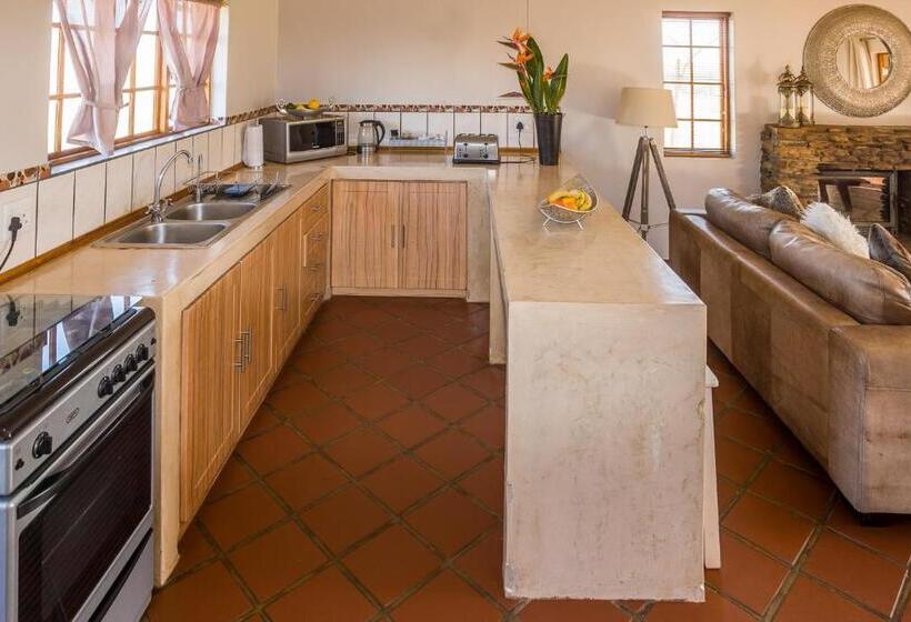 Дом 1 Спальня, Kwetu Guest Farm