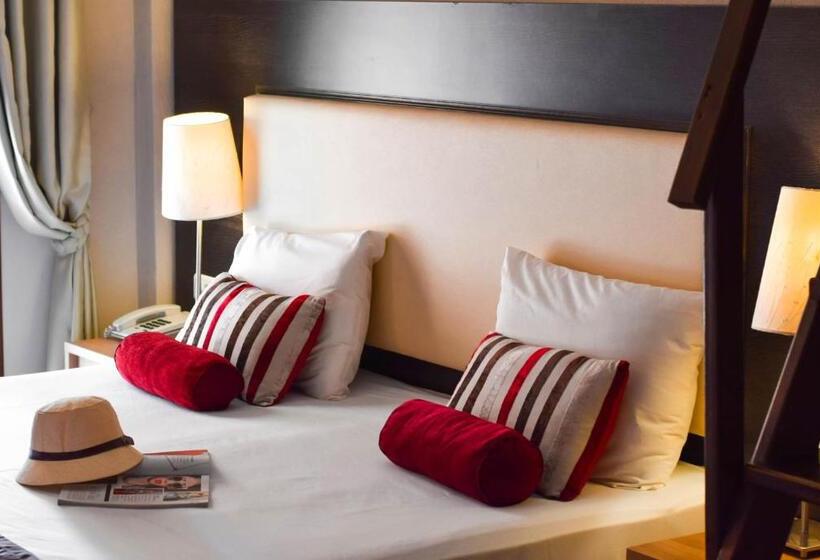 Семейный Номер, Meliton Inn Hotel & Suites By The Beach