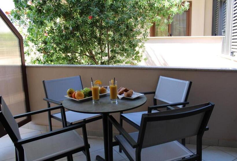 Familiekamer, Meliton Inn Hotel & Suites By The Beach