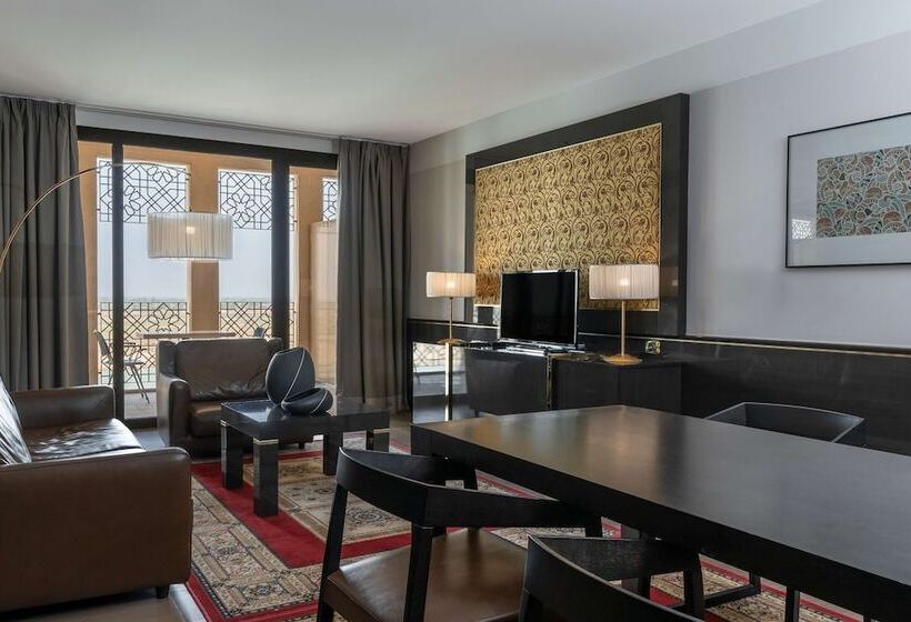 带露台的套间, Radisson Blu Hotel N Djamena