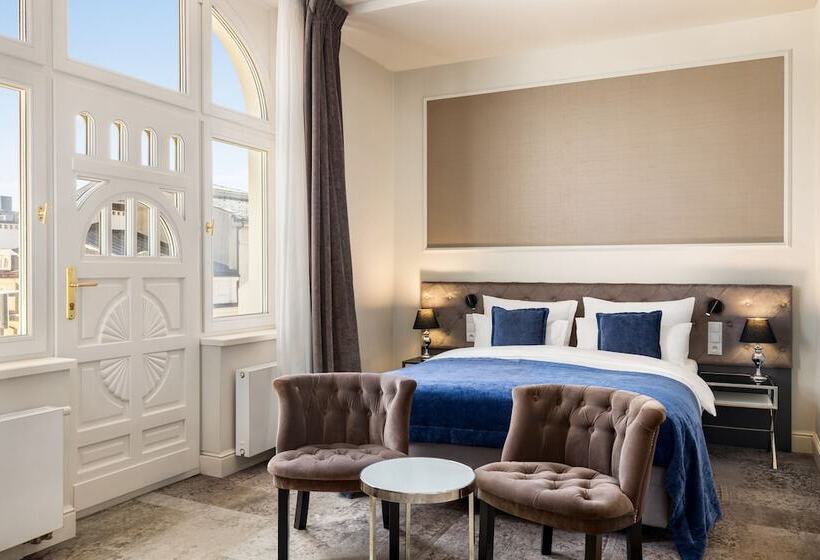 Номер Deluxe, Wyndham Grand Krakow Old Town