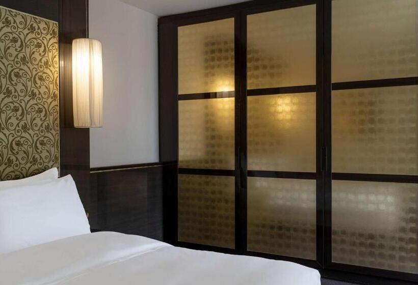 Premium room with river view, Radisson Blu Hotel N Djamena
