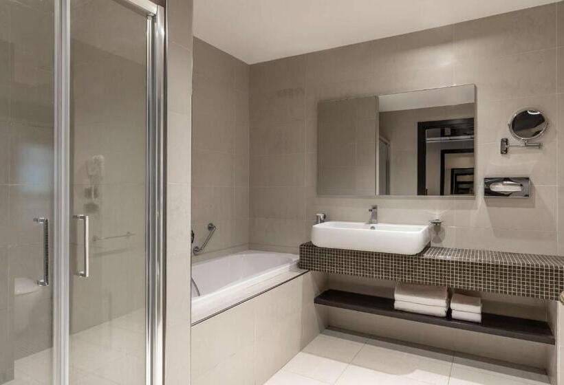 带露台的套间, Radisson Blu Hotel N Djamena