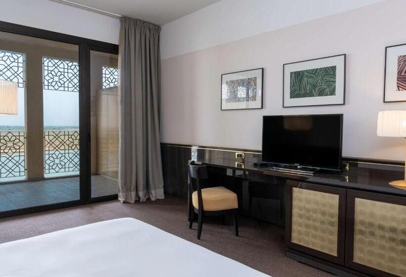 带河湖景观的套房, Radisson Blu Hotel N Djamena