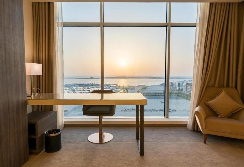 Deluxe Suite Sea View, The Grove Hotel & Conference Centre Bahrain