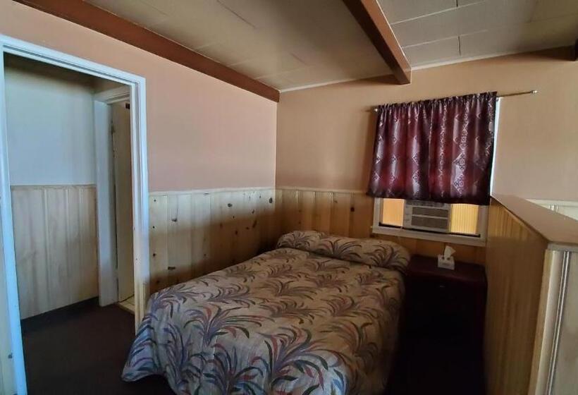 Семейный Номер, Clear Lake Vista Resort