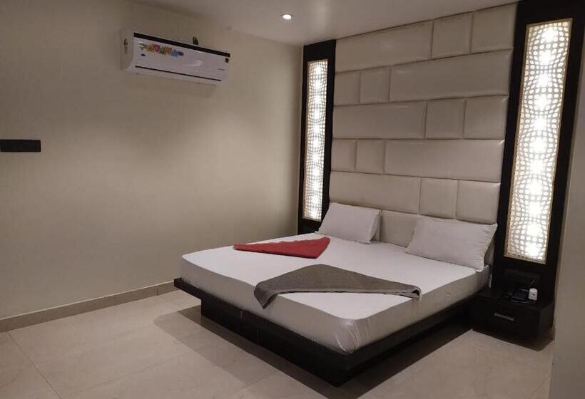 Номер Deluxe, Star Inn