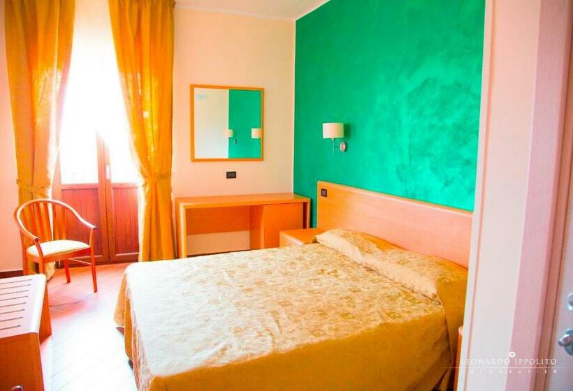 اتاق استاندارد, San Pio Bed & Breakfast