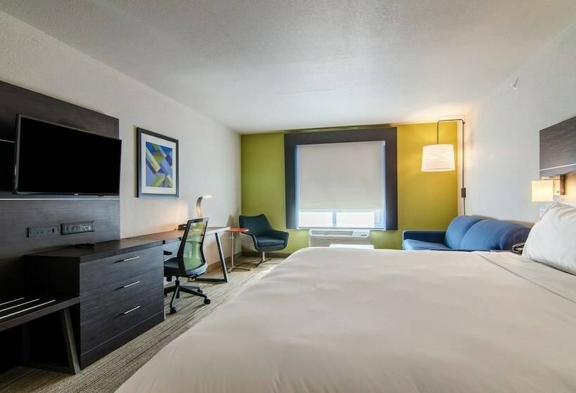 Номер Стандарт, Holiday Inn Express & Suites   Atchison, An Ihg