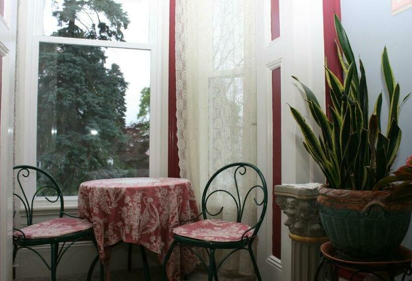 キングサイズベッドのスタンダードルーム, The Gridley Inn B&b