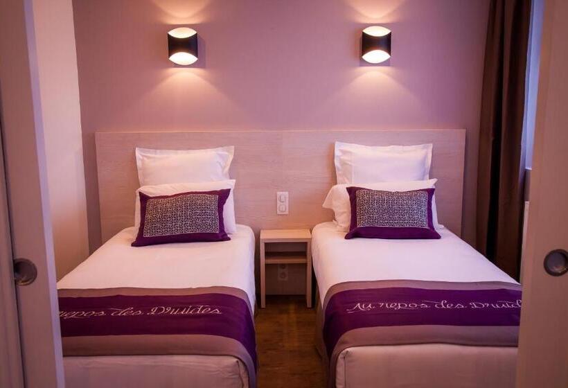Четырехместный Номер Стандарт, The Originals City, Le Relais Des Carnutes Brezolles Verneuil Sur Avre