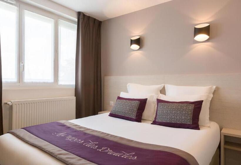 Четырехместный Номер Superior, The Originals City, Le Relais Des Carnutes Brezolles Verneuil Sur Avre