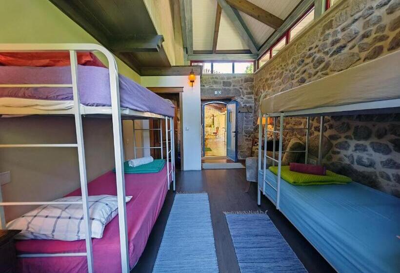 اتاق استاندارد چهار تخته, Quinta Estrada Romana   Albergue De Peregrinos