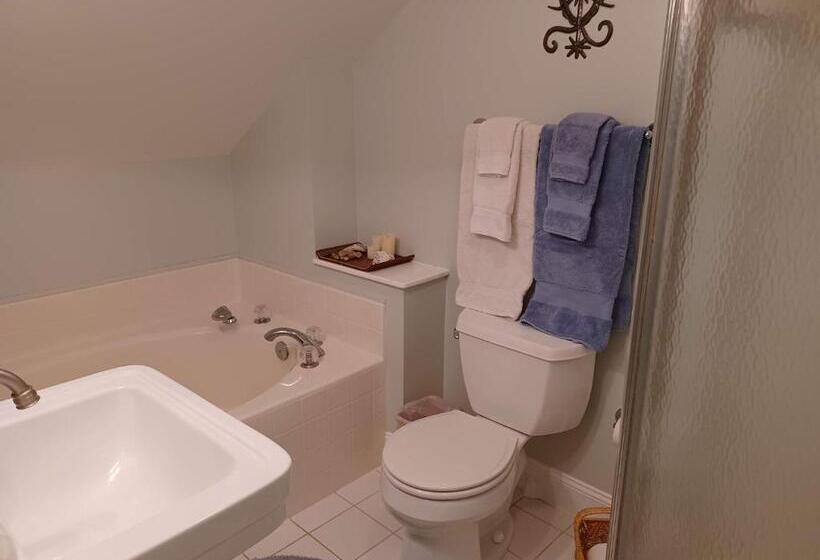 Номер Deluxe Кровать Кинг, The Inn On Bath Creek
