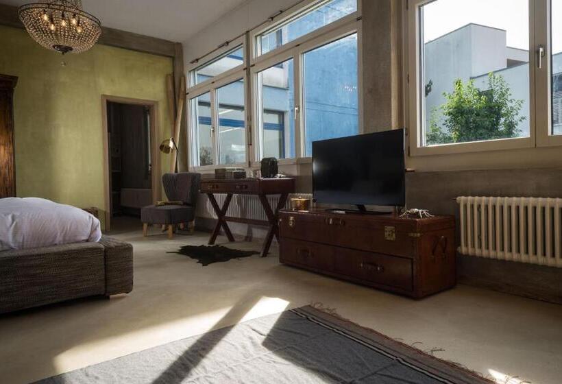 Трехместный Номер Deluxe, No1 Art B&b
