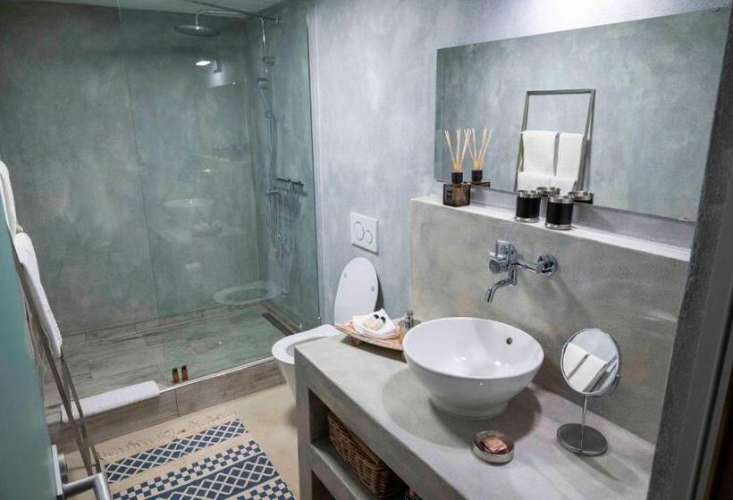 Семейный Номер, No1 Art B&b