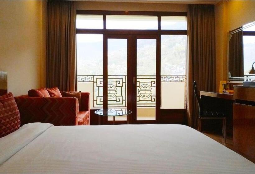 带观景的豪华间, Lemon Tree Hotel Gangtok