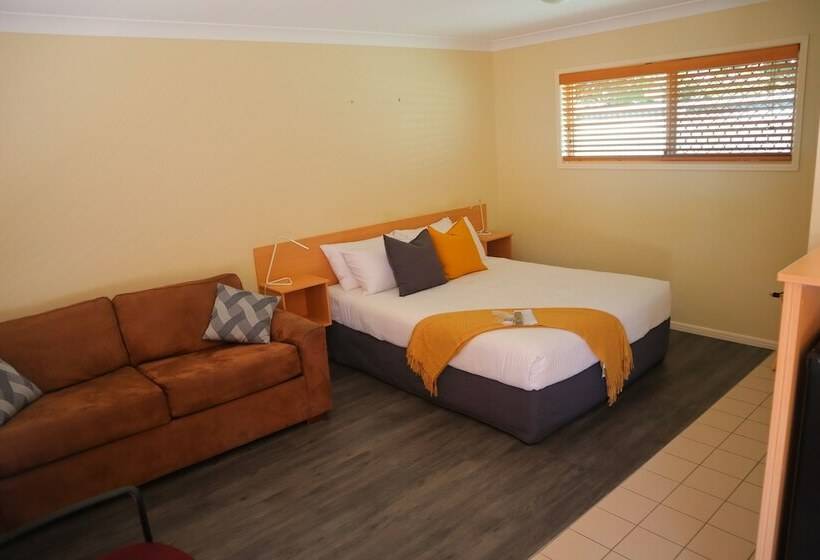 Номер Deluxe, Country Roads Motor Inn Gayndah