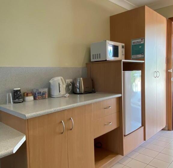 Номер Deluxe, Country Roads Motor Inn Gayndah