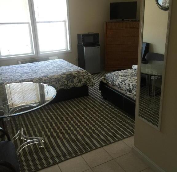 اتاق استاندارد, Misquamicut Beach Front Inn
