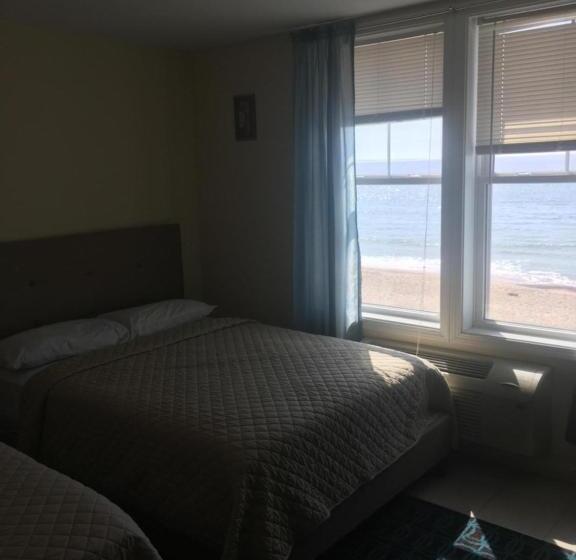 اتاق استاندارد با چشم‌انداز دریا, Misquamicut Beach Front Inn