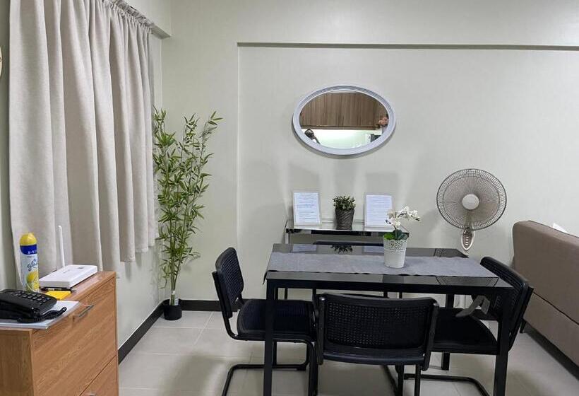 آپارتمان 1 خوابه با بالکن, Eves Urban Haven
