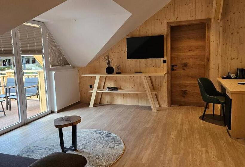 اتاق خانوادگی, Sobe Rooms Jelen Jelenov Greben