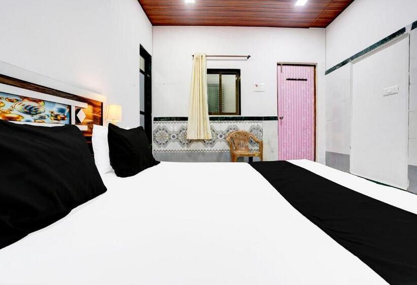 Трехместный Номер Классика, Spot On Hotel Yatri